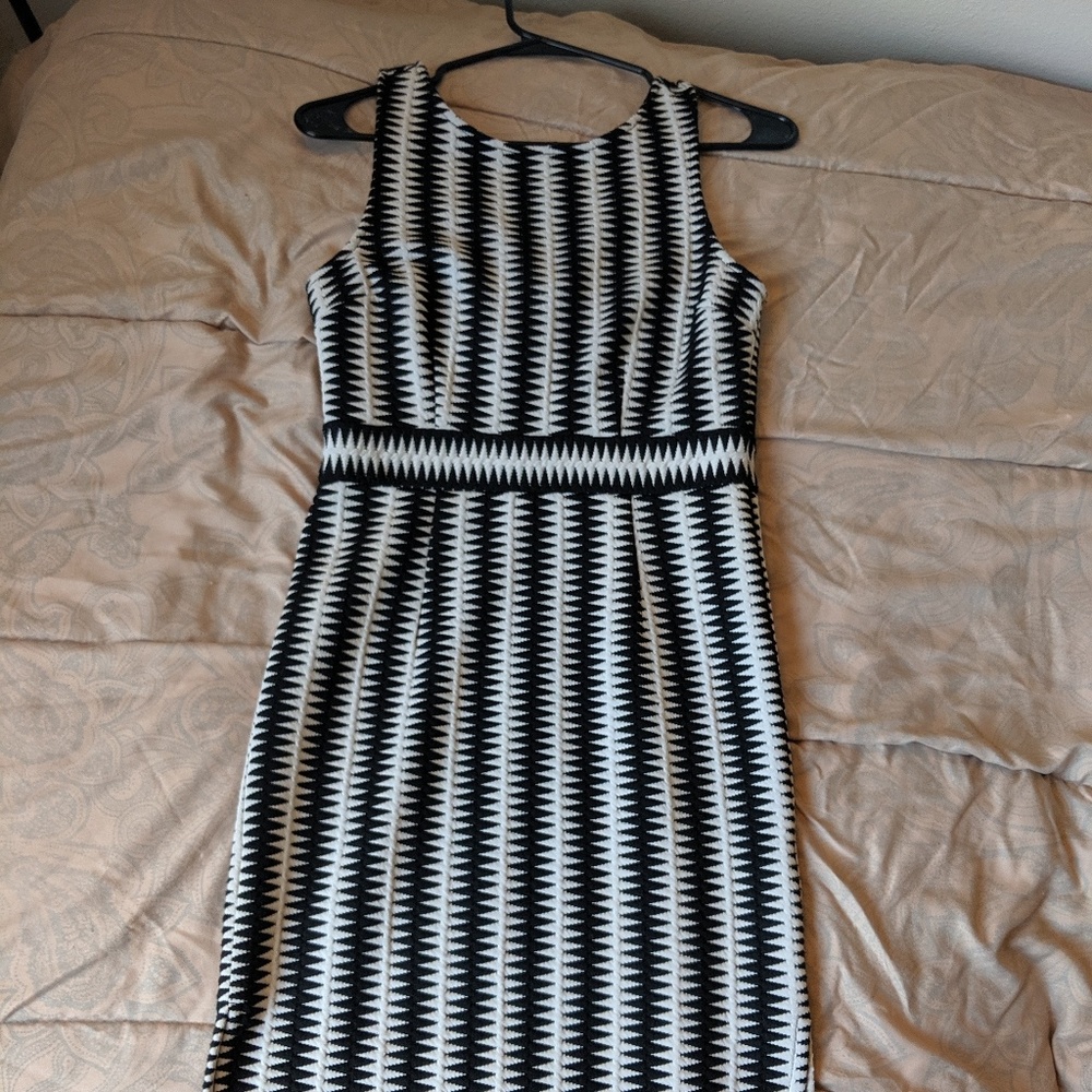 Body con cocktail dress black and tan